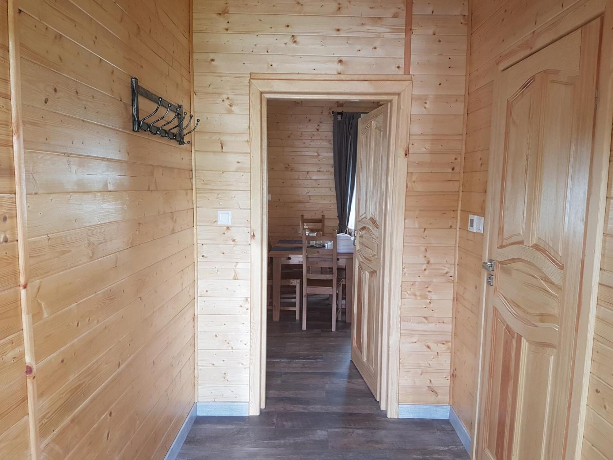 Wooden Holiday Home in Skrzynia with Terrace Osiek  Zewnętrze zdjęcie