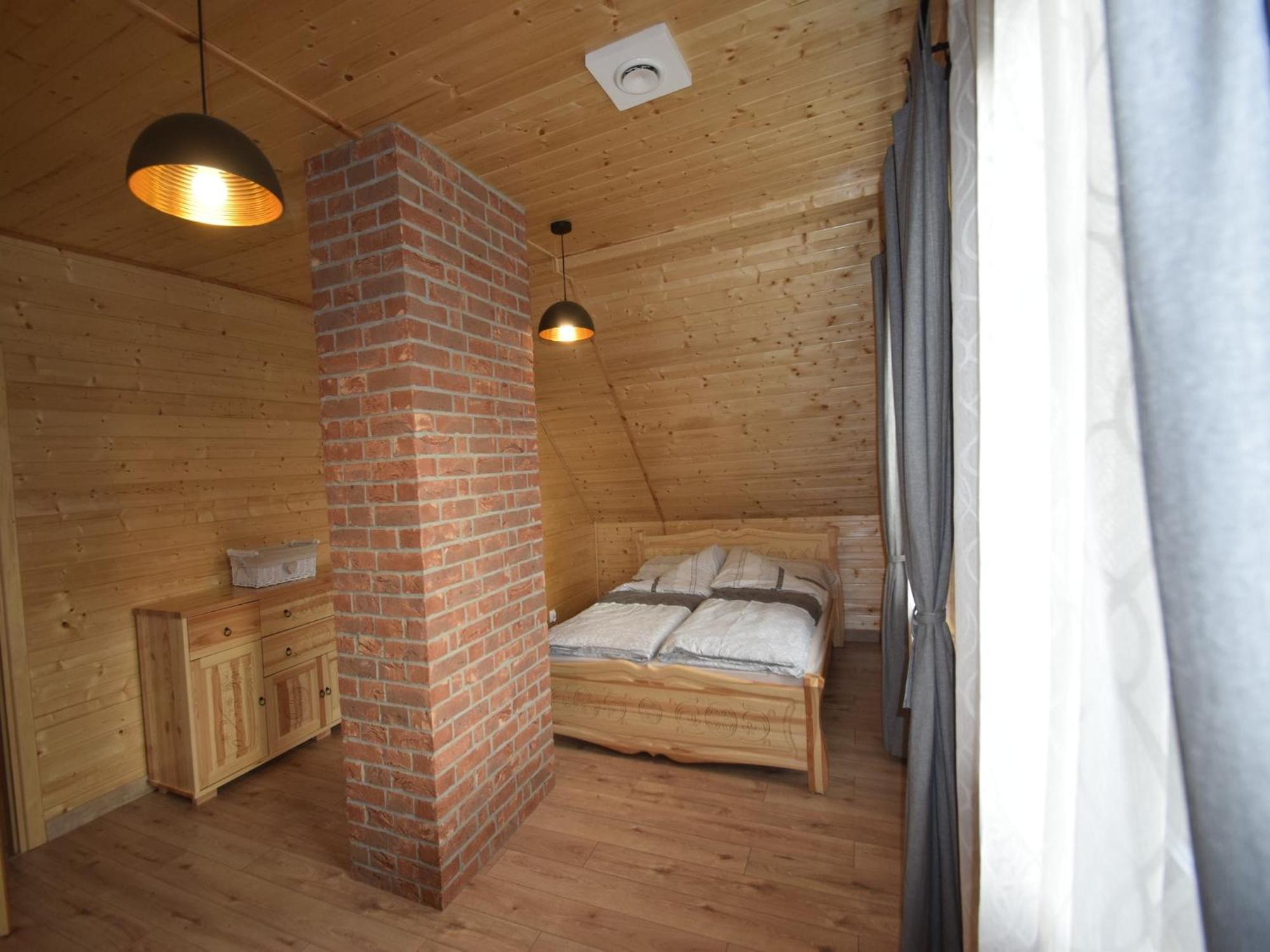 Wooden Holiday Home in Skrzynia with Terrace Osiek  Zewnętrze zdjęcie