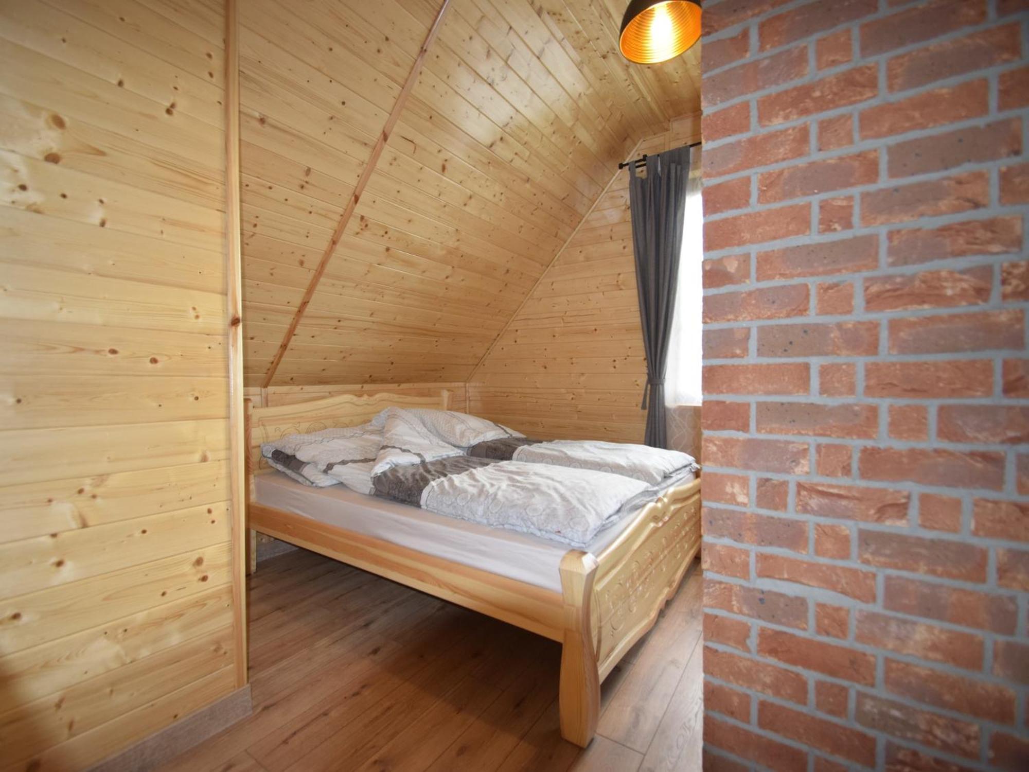 Wooden Holiday Home in Skrzynia with Terrace Osiek  Zewnętrze zdjęcie