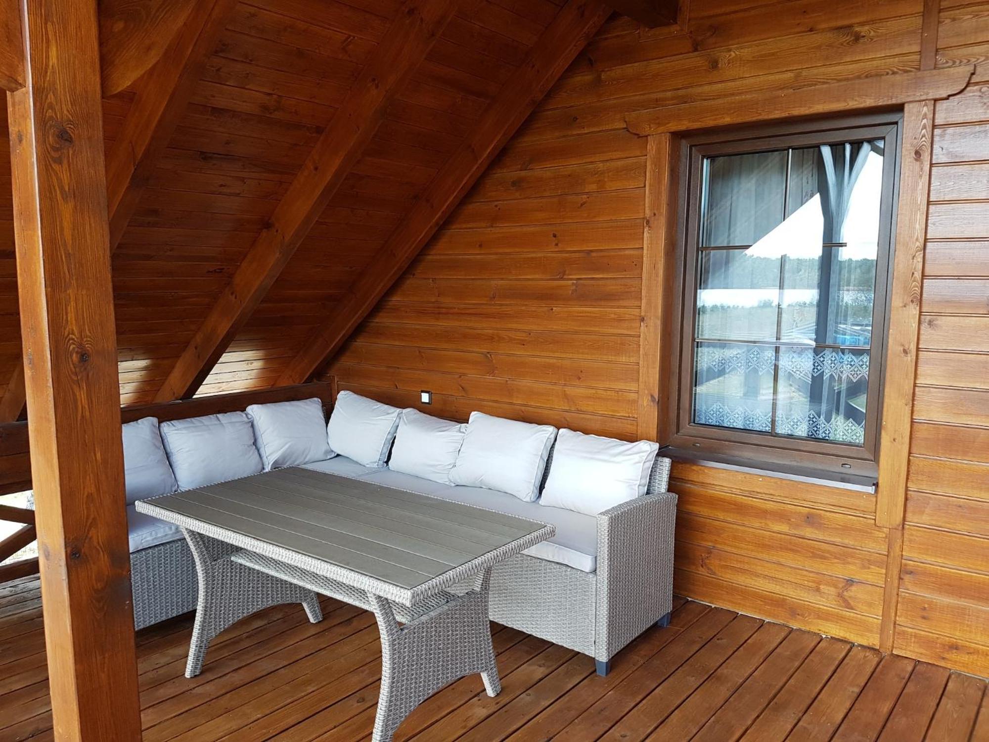 Wooden Holiday Home in Skrzynia with Terrace Osiek  Zewnętrze zdjęcie