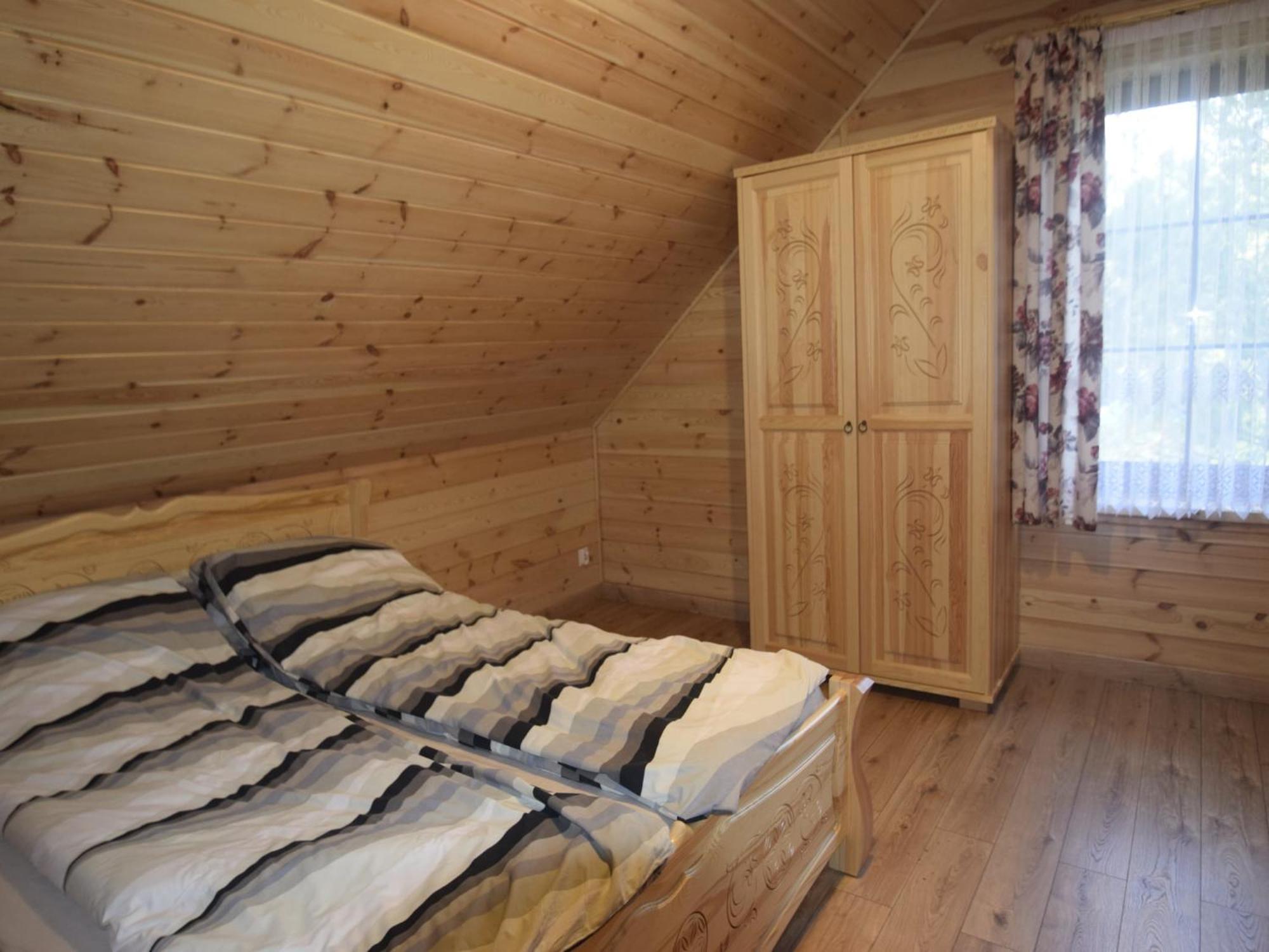 Wooden Holiday Home in Skrzynia with Terrace Osiek  Zewnętrze zdjęcie
